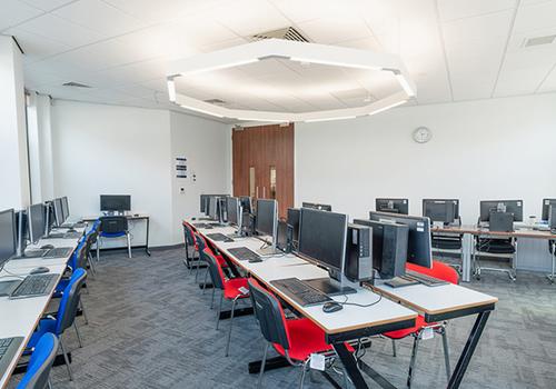 Englishb Path Classroom 4