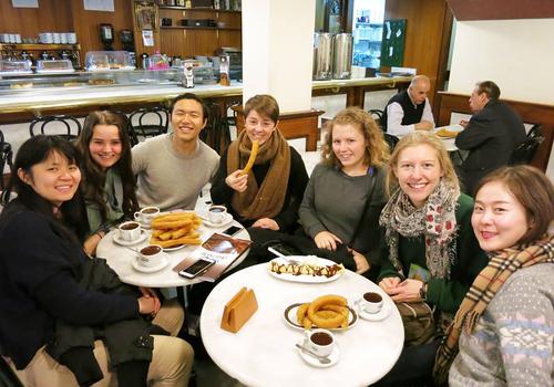 Churros y Chocolate
