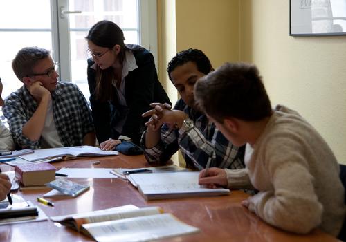 France Langue Bordeaux classroom1